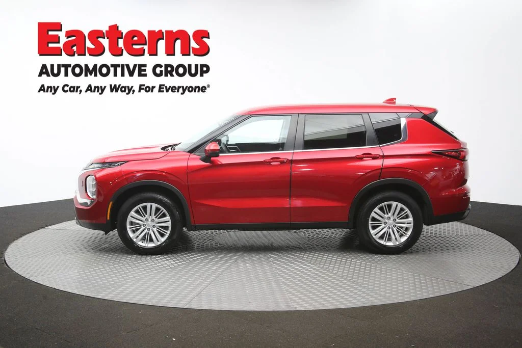 Used 2024 Red Mitsubishi ES image 59