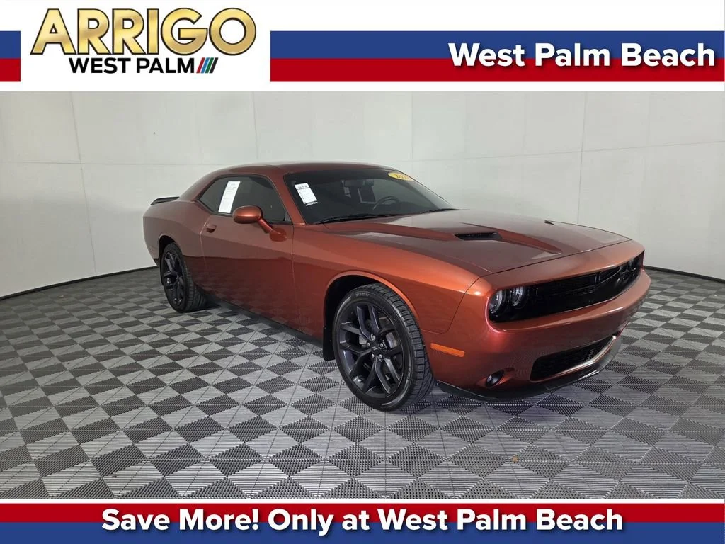 2021 Dodge Challenger SXT Auto's photo
