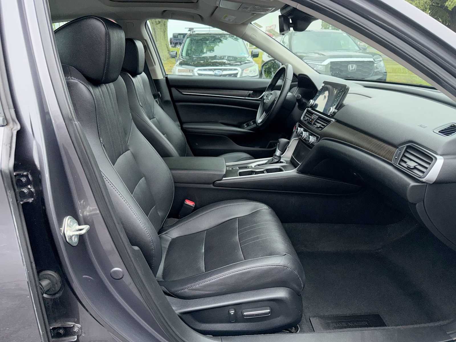 2019 Honda Accord EX-L - Photo 16
