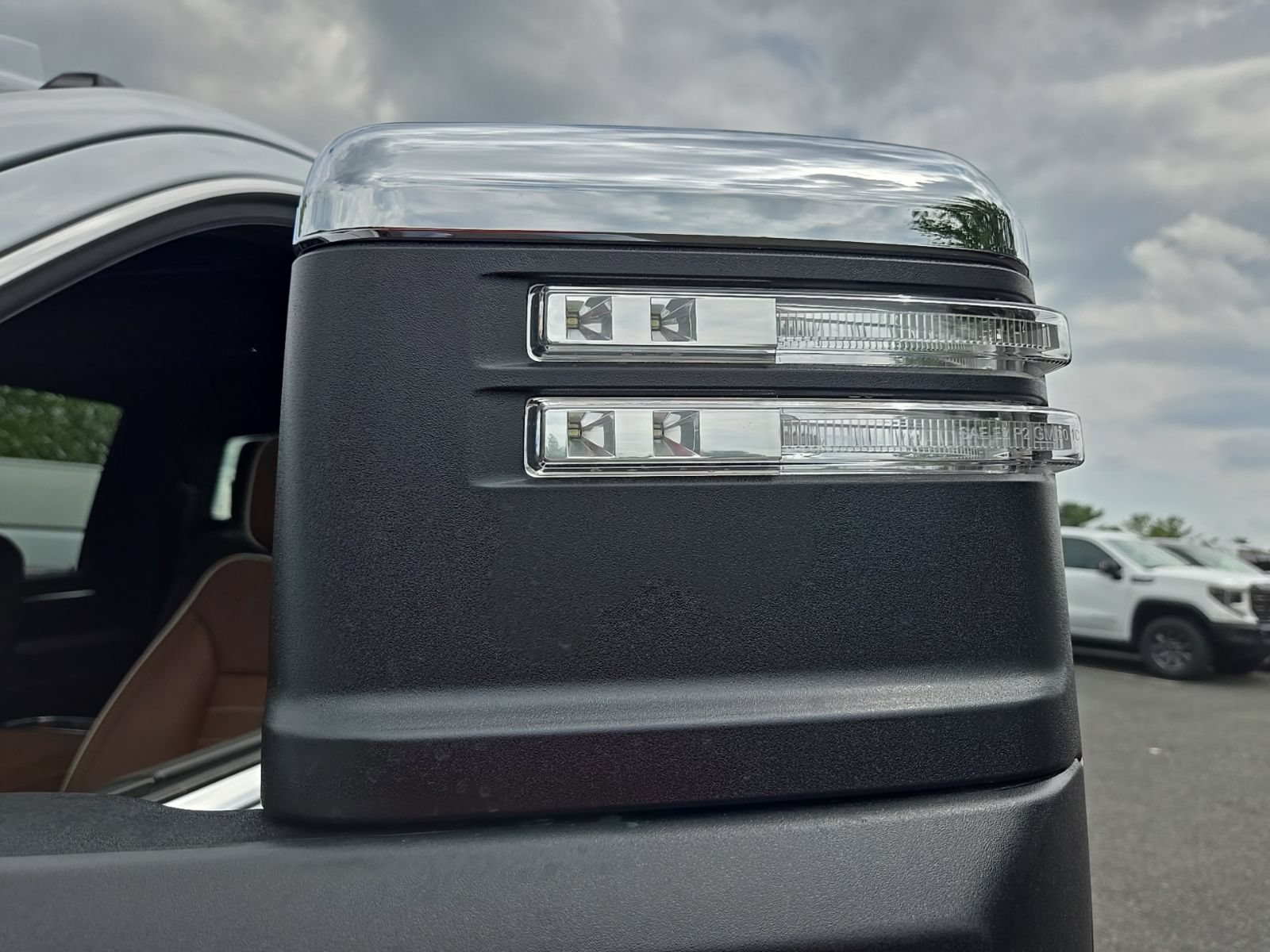 New 2026 Glacier White Tricoat GMC Denali Ultimate image 23
