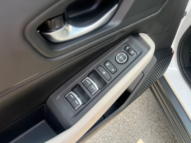 2025 Honda Accord SE - Photo 10