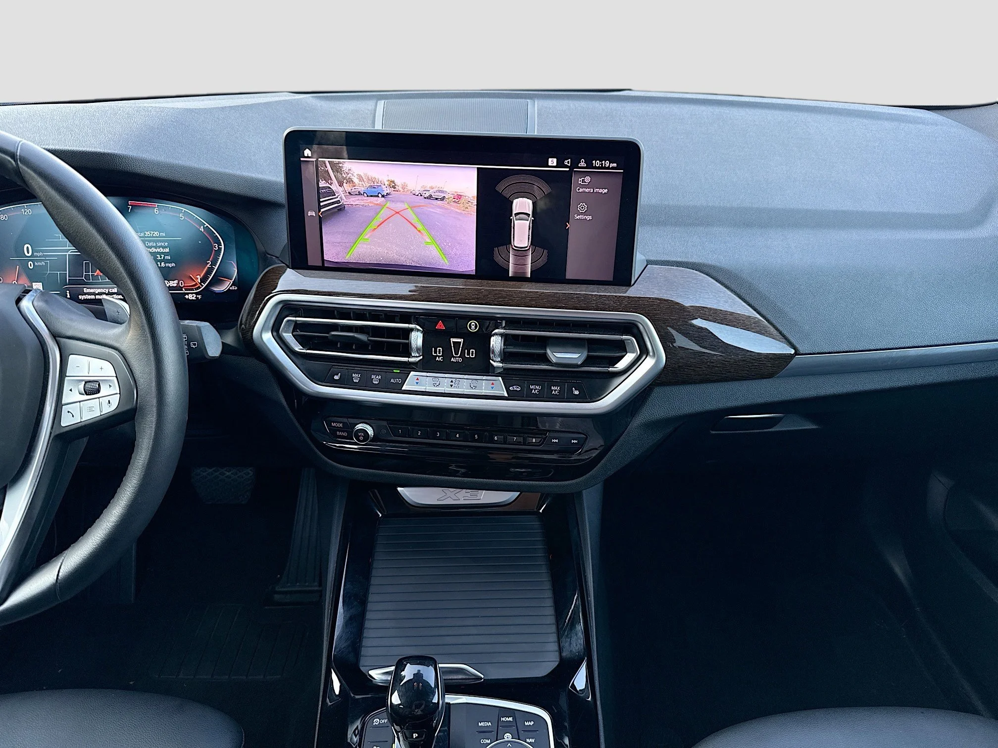 Used 2024 Black Sapphire Metallic BMW xDrive30i image 19