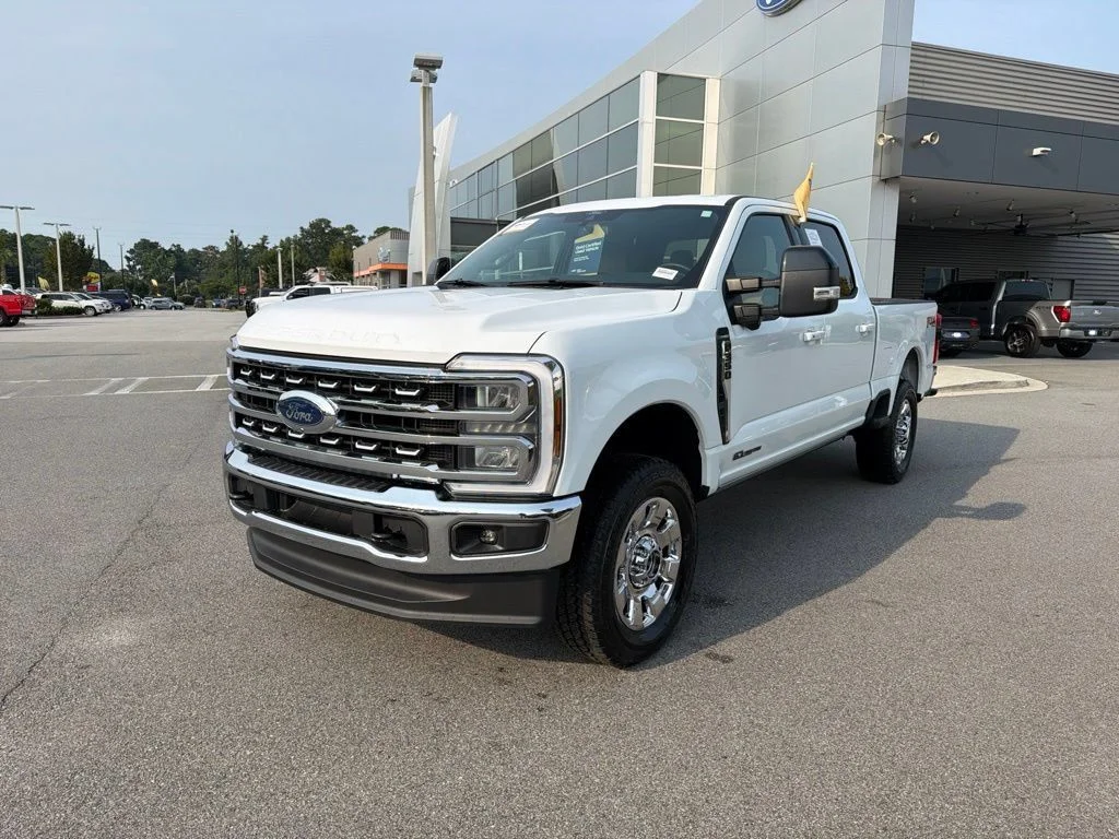 Certified Used 2026 Oxford White Ford Lariat image 5