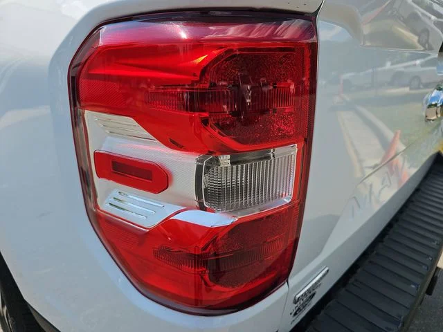 Used 2024 White Ford Lariat image 32