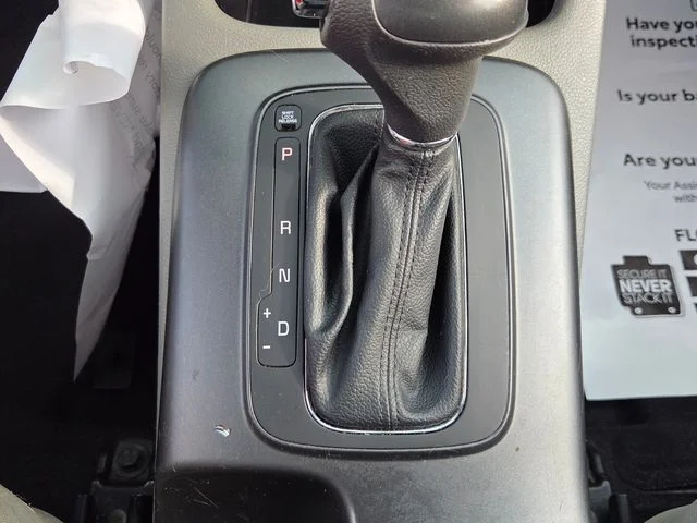 Used 2015 Silver Kia LX image 19