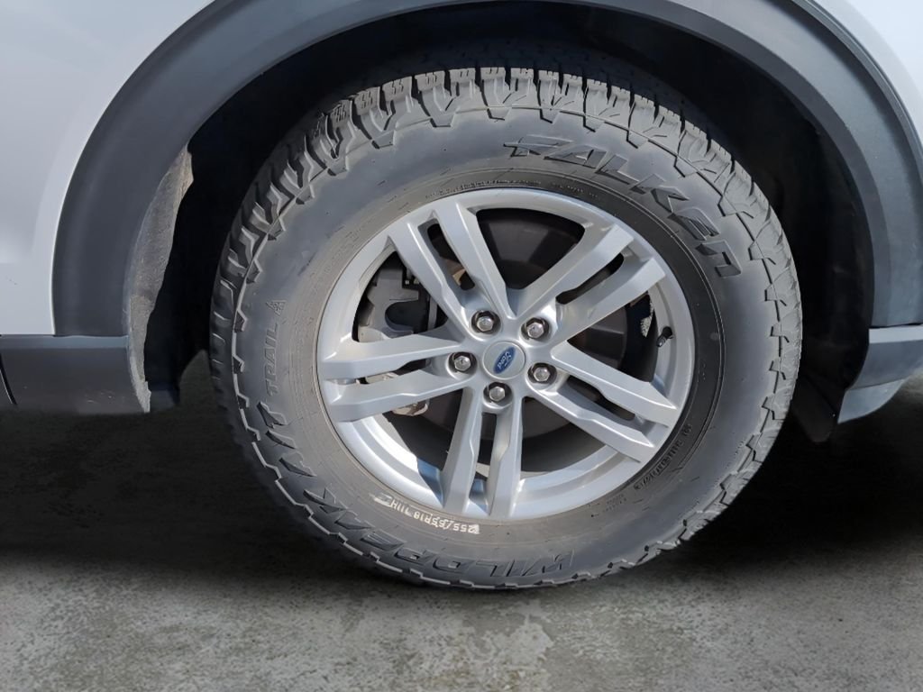 Used 2023 Oxford White Ford XLT image 36