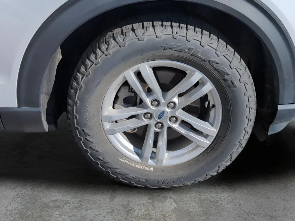 Used 2023 Oxford White Ford XLT image 36