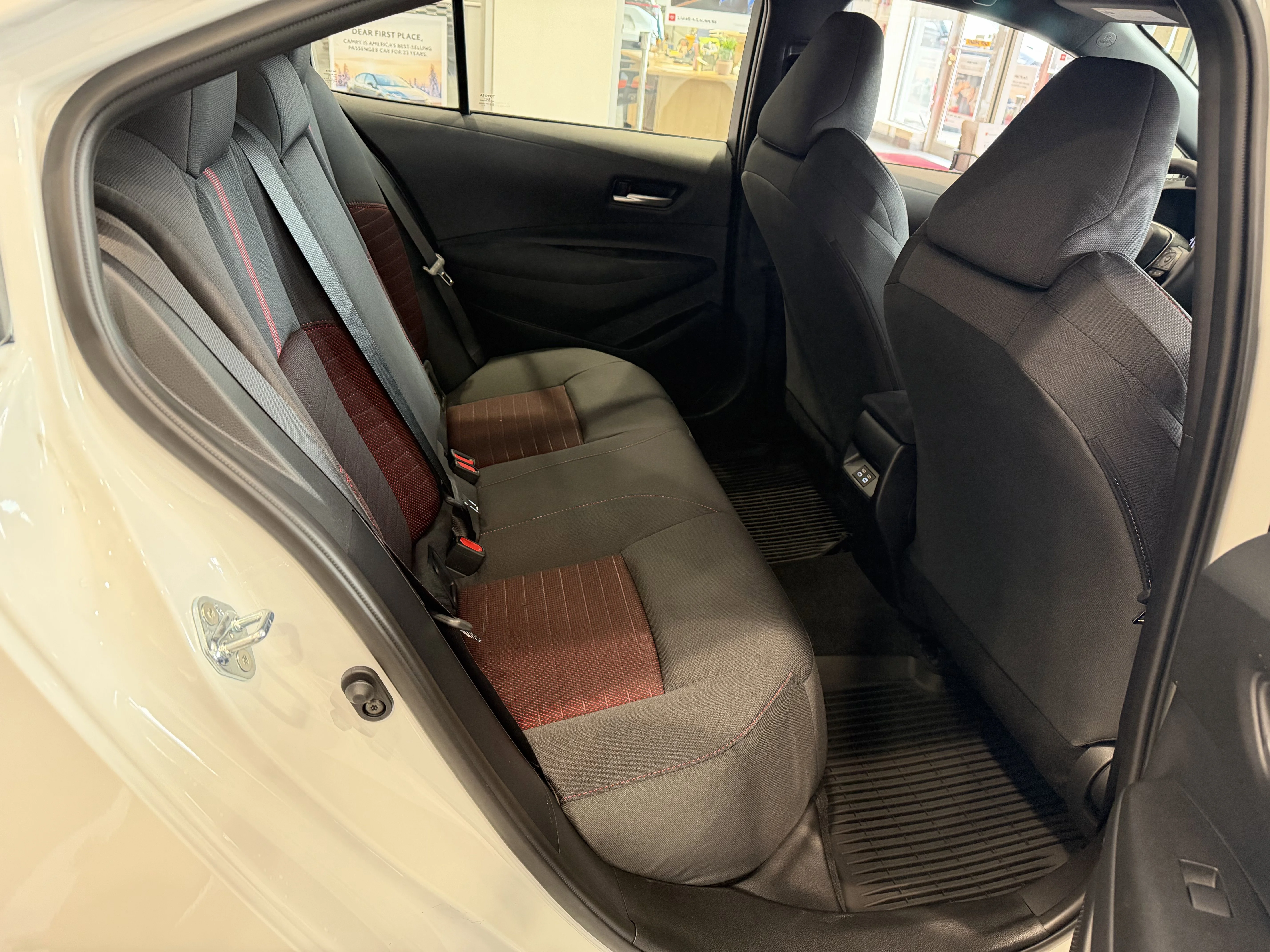 2026 Toyota Corolla SE - Photo 51