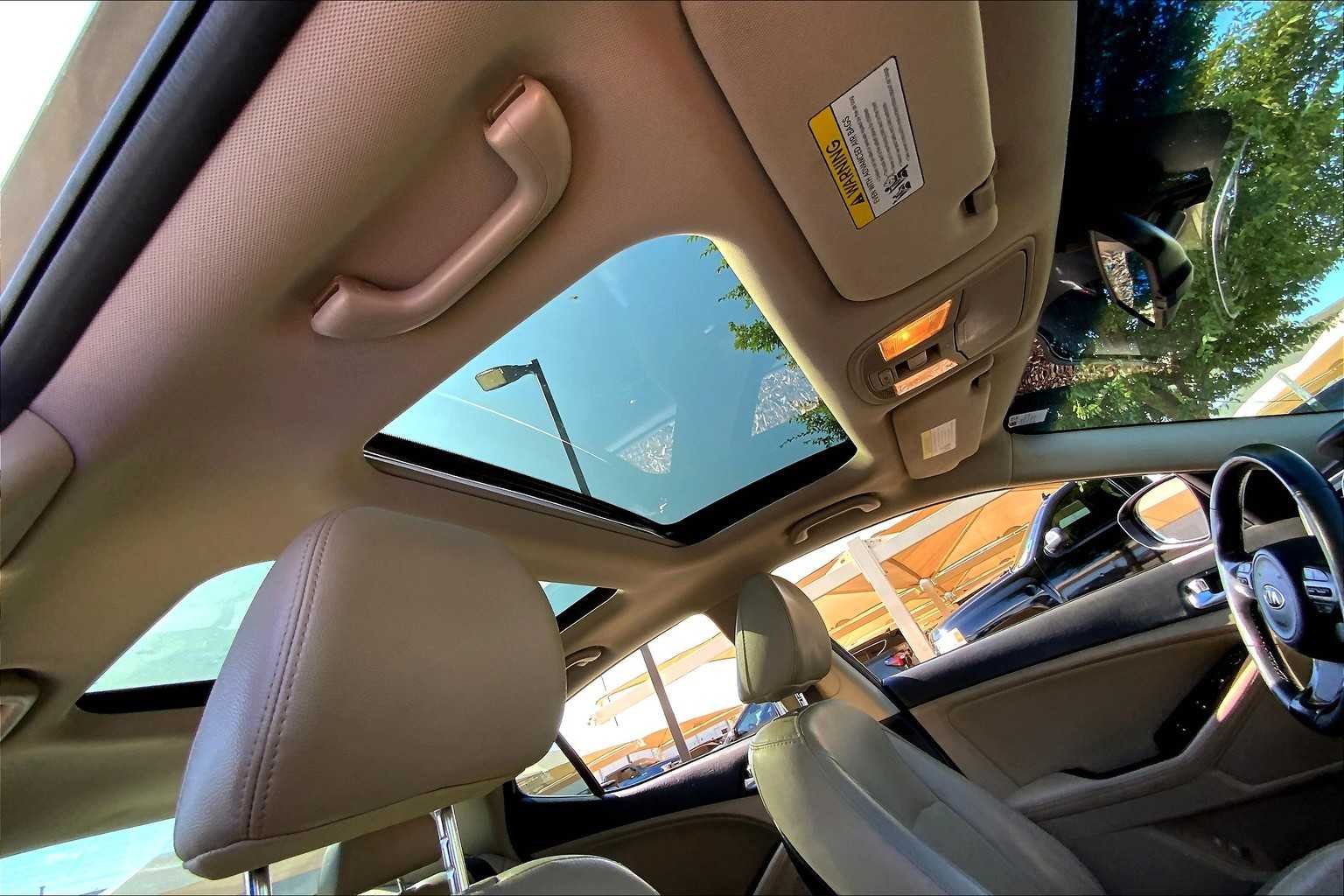 Used 2015 Ebony Black Kia EX image 14