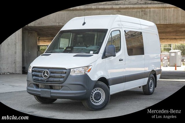 2026 Mercedes-Benz Sprinter Crew Van Crew 144 WB  RWD 2.0L 4-Cylinder