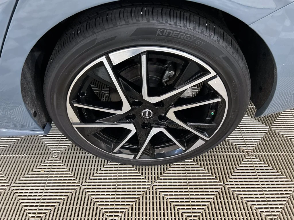Used 2024 Gray Nissan SR image 10