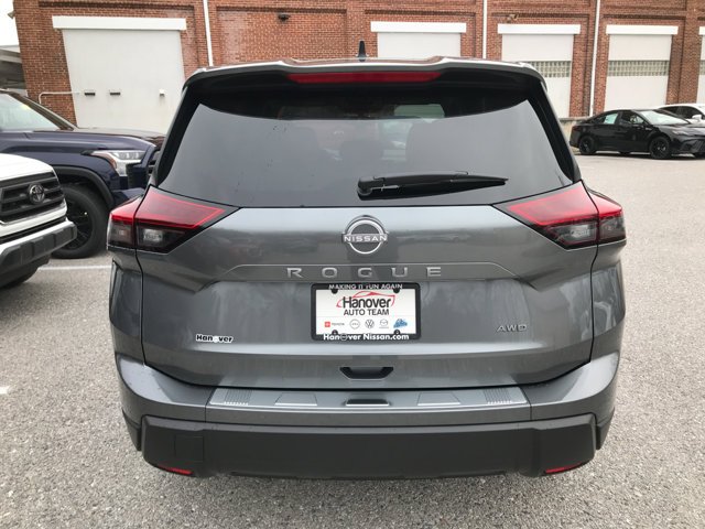 New 2026 Gun Metallic Nissan SV image 5