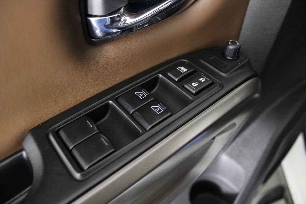 Used 2024 White Nissan Platinum Reserve image 22