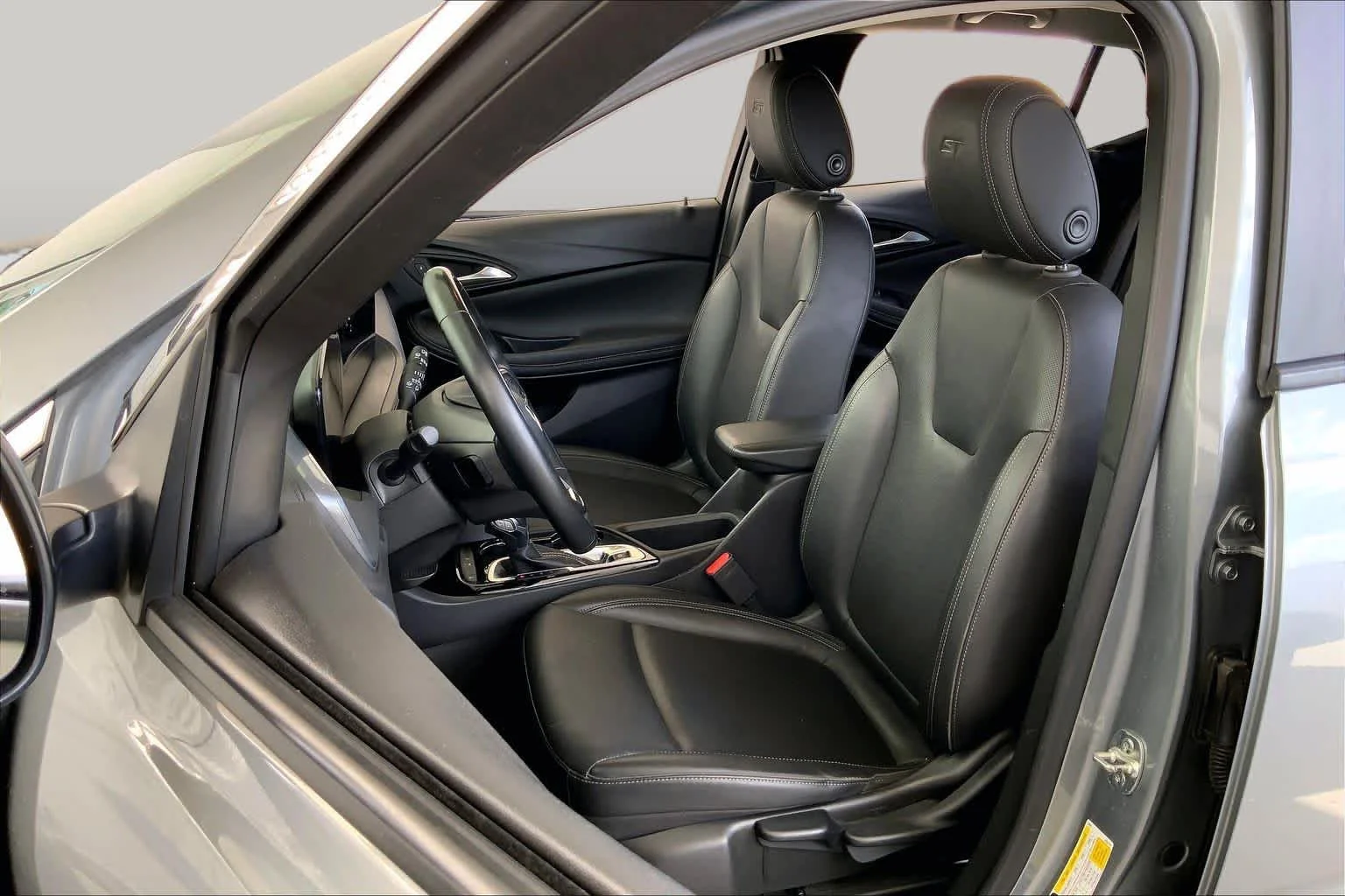 Pre-Owned 2024 Buick Encore GX Sport Touring