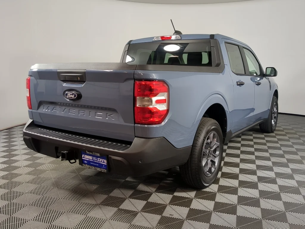 New 2026 Azure Gray Metallic Tri-Coat Ford XLT image 9