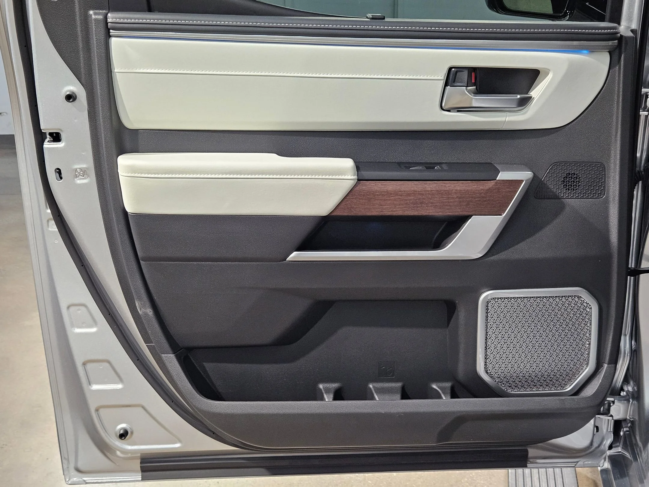 2024 Toyota Tundra Capstone - Photo 35