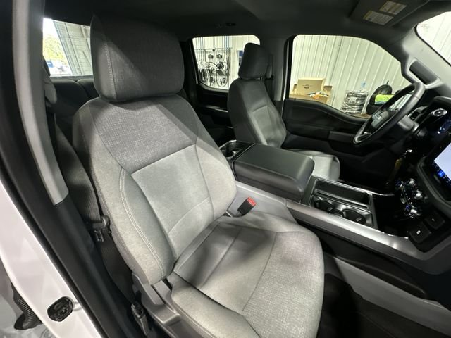 Used 2026 Oxford White Ford XLT image 32