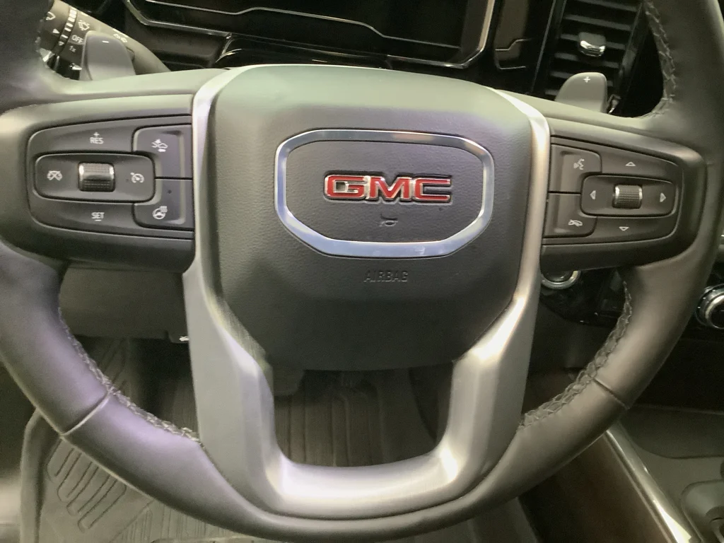 Used 2024 Sterling Metallic GMC SLT image 17