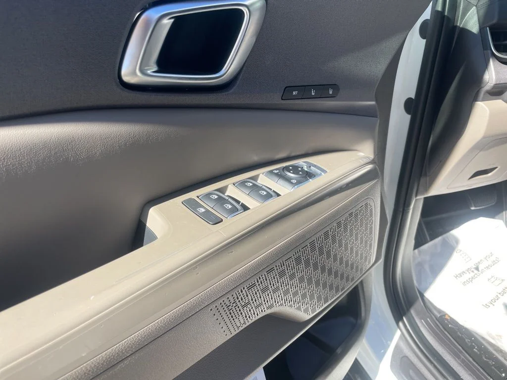 2026 Kia Carnival EX - Photo 21