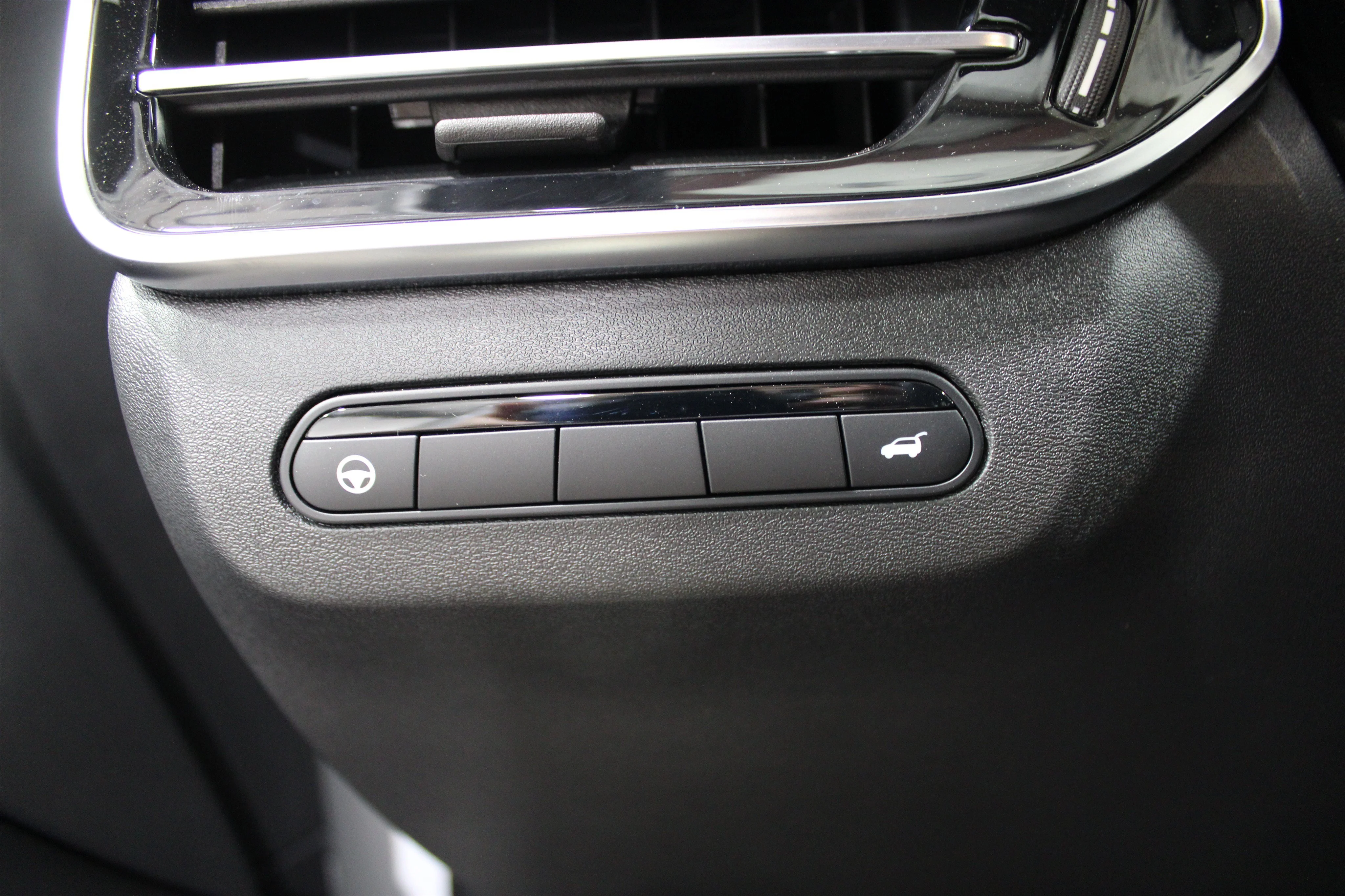 2026 INFINITI QX60 Sport - Photo 8