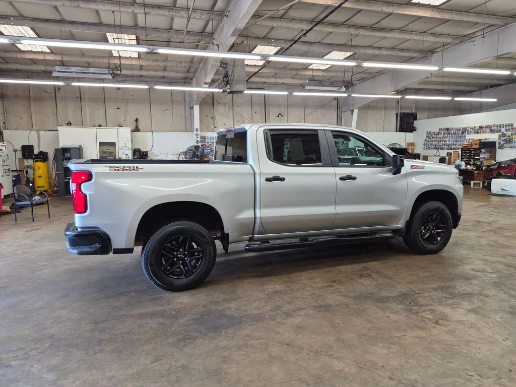 Used 2019 Silver Ice Metallic Chevrolet LT Trail Boss image 4