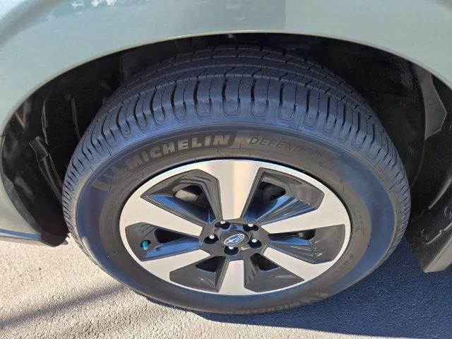 Used 2018 Green Subaru 2.5i Limited image 27