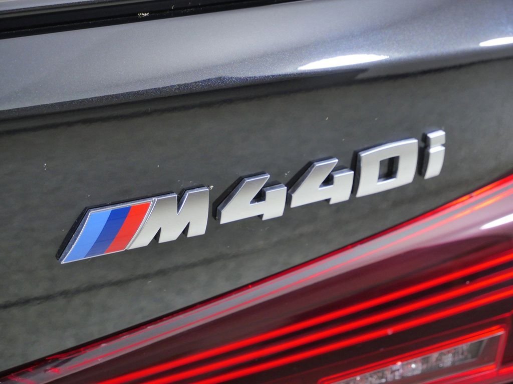 New 2027 Black Sapphire Metallic BMW M440i xDrive image 12