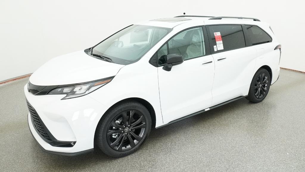 2026 Toyota Sienna XSE 7-Passenger Hybrid FWD's photo