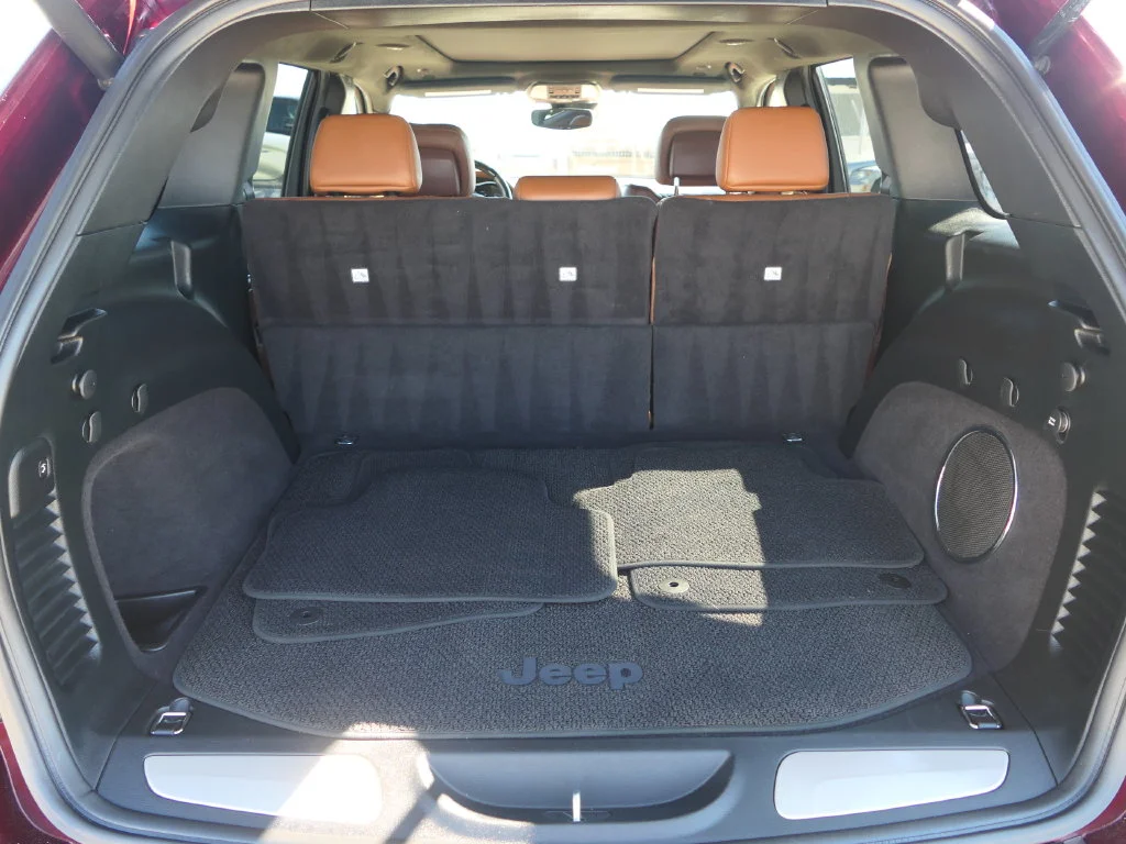 Certified Used 2017 Velvet Jeep Summit image 22