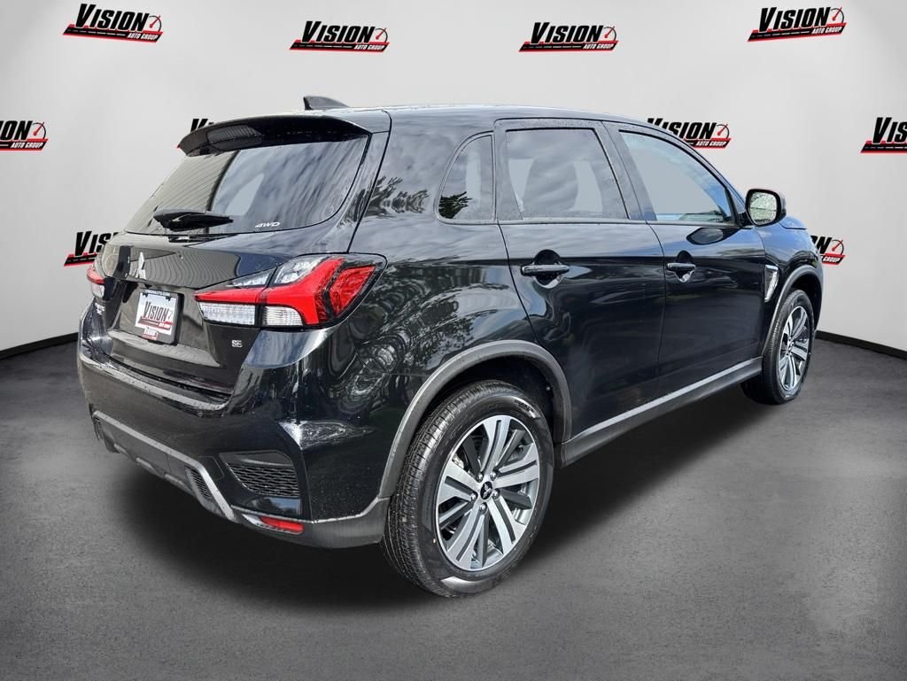 Used 2024 Black Mitsubishi 2.0 SE image 4