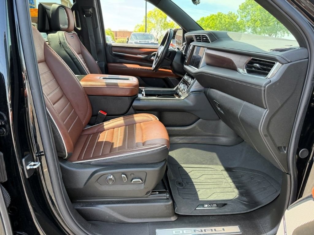 Used 2024 Black GMC Denali Ultimate image 26