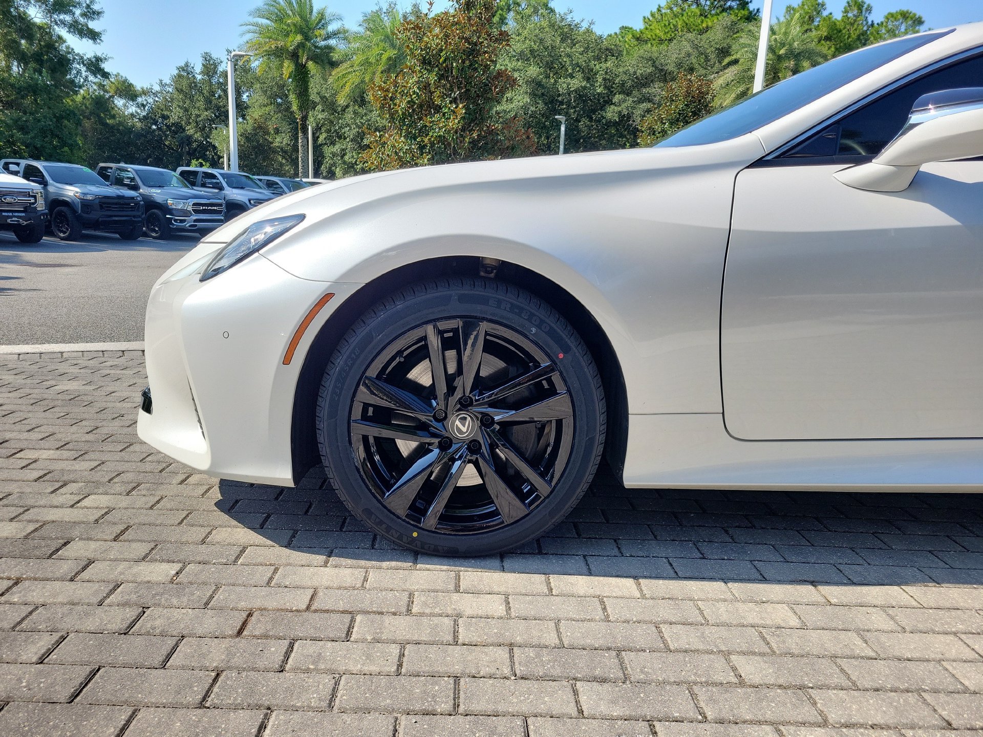 2024 Lexus RC 300 - Photo 7