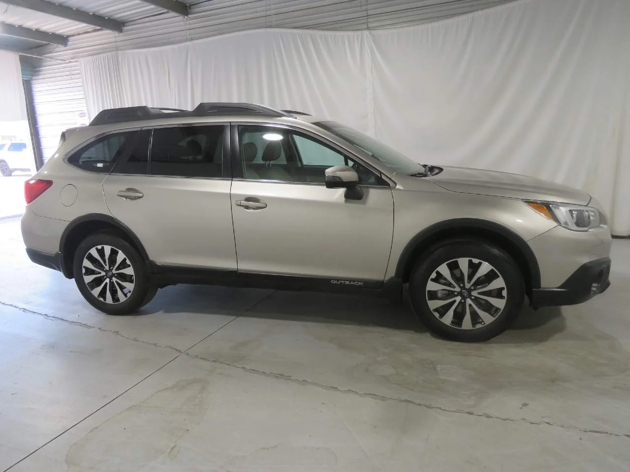 Used 2017 Tungsten Metallic Subaru 3.6R Limited image 7