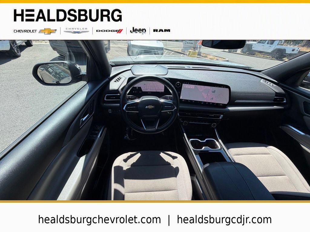 2025 Chevrolet Traverse LT - Photo 17