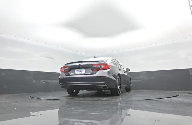 Certified Used 2021 Gray Pearl Honda Touring image 33