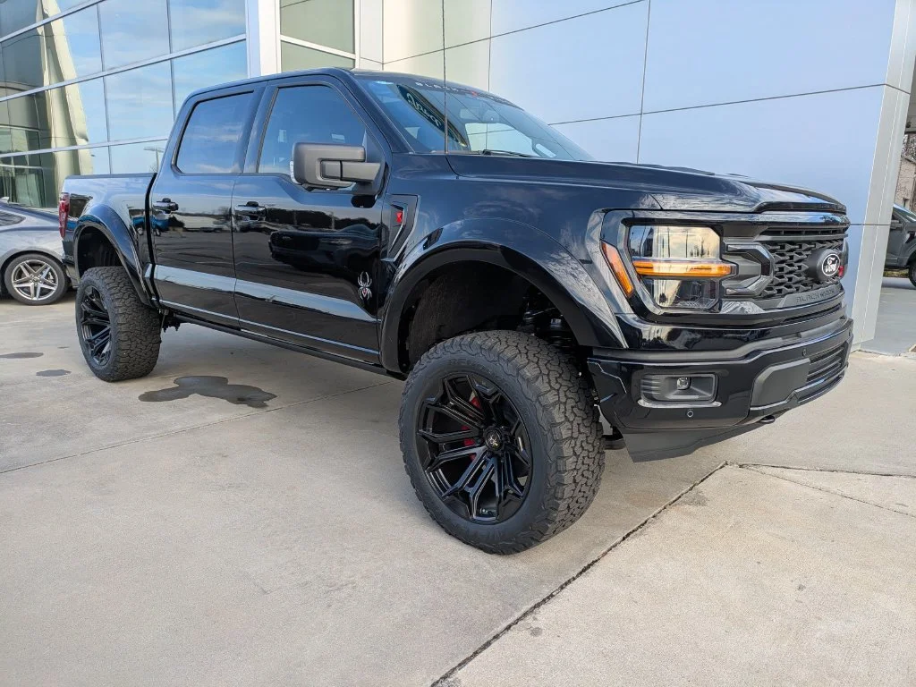 New 2026 Agate Black Metallic Ford XLT image 2