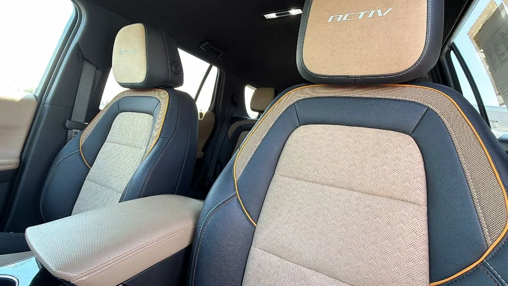 Used 2025 Green Chevrolet ACTIV image 11