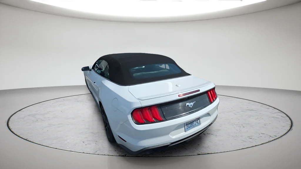 Used 2018  Ford EcoBoost Premium image 5
