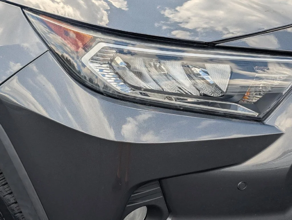 Used 2021 Magnetic Gray Met Toyota XLE Premium image 5