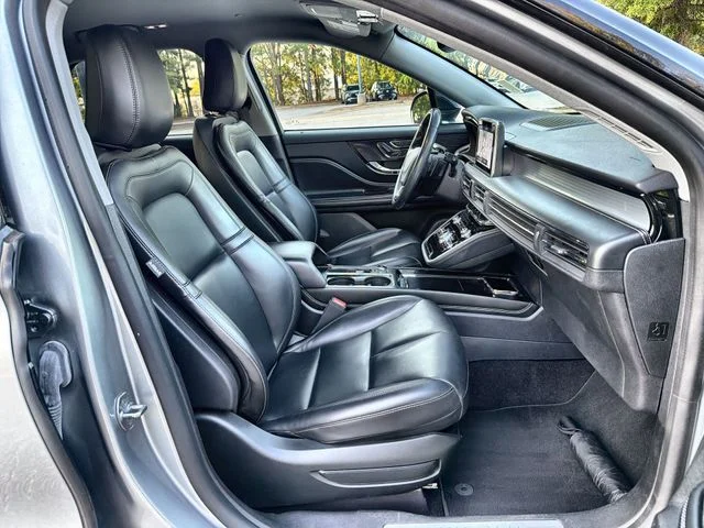 Used 2021 Silver Lincoln Standard image 25