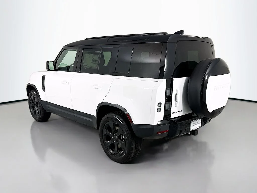 New 2026 Fuji White Land Rover S image 3