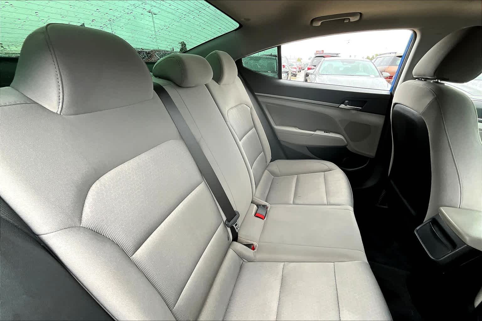 Used 2018 Electric Blue Hyundai Value Edition image 19