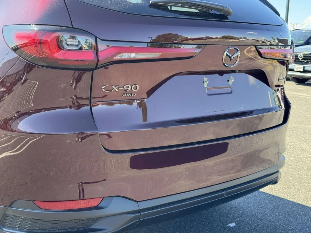 2026 Mazda CX-90 Premium Package - Photo 11