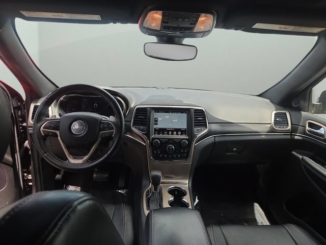 Used 2017 Gray Jeep Limited image 2