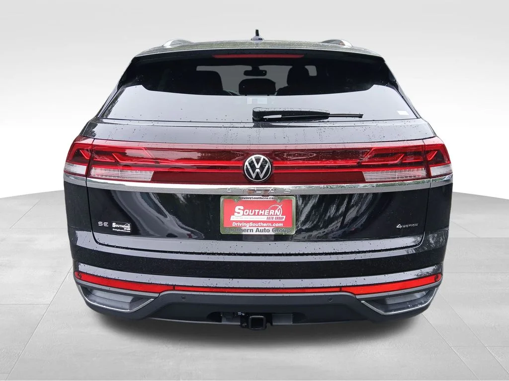 New 2026 Black Volkswagen SE w/Technology image 4