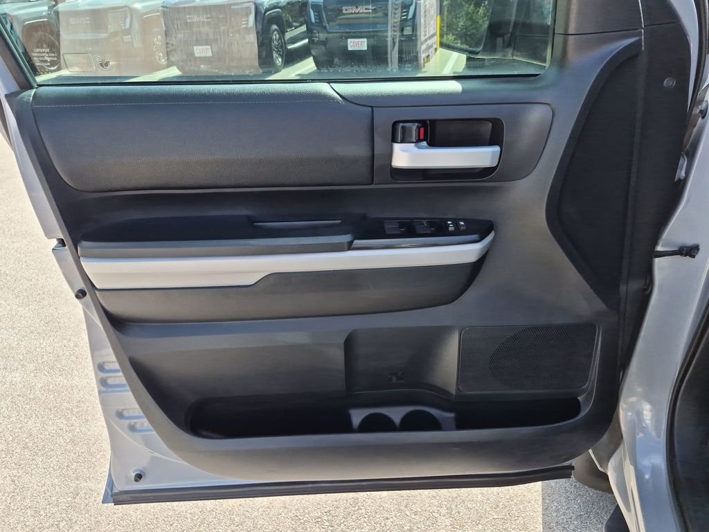 Used 2019 Gray Toyota SR5 image 20