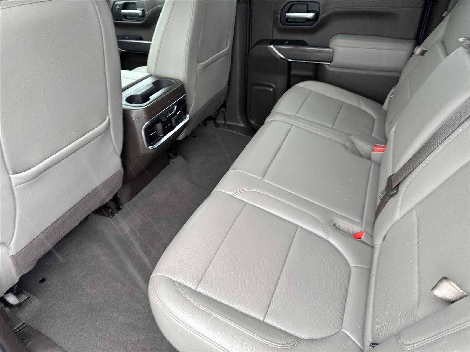 Used 2019 SILVER ICE METALLIC Chevrolet LTZ image 29