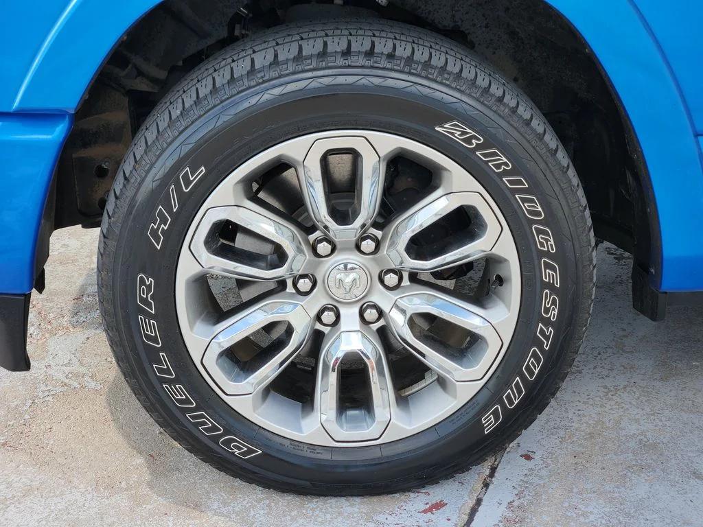 Used 2022 Hydro Blue Pearlcoat Ram Laramie image 14