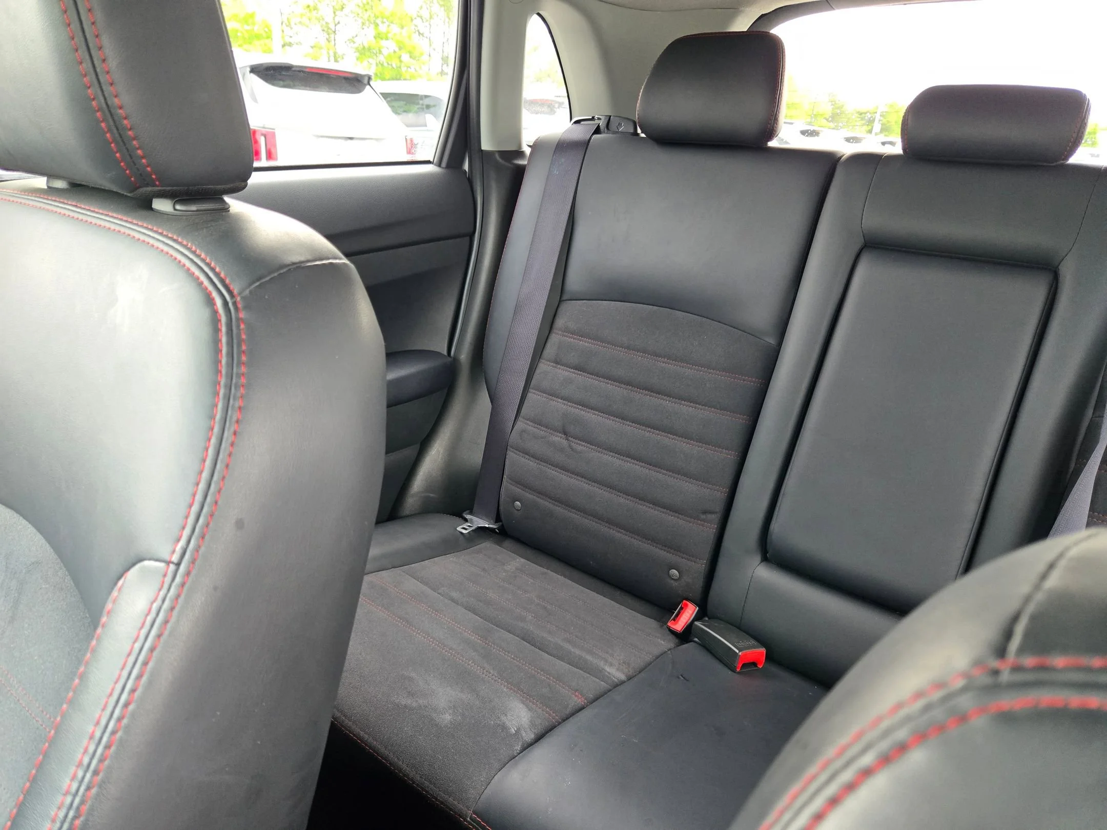 Used 2024  Mitsubishi SE image 12