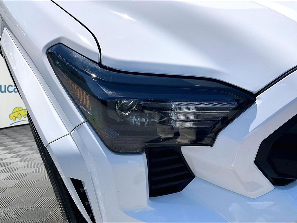 Used 2026 White Toyota SR5 image 33
